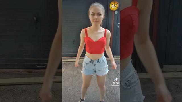 "SKIBIDI"топовый танец для тик тока. Рекомендую. смотреть онлайн