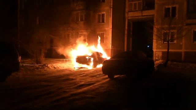 Авенсис горит смотреть онлайн