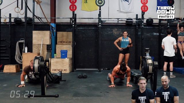 tttTD11 - TTT THROWDOWN смотреть онлайн