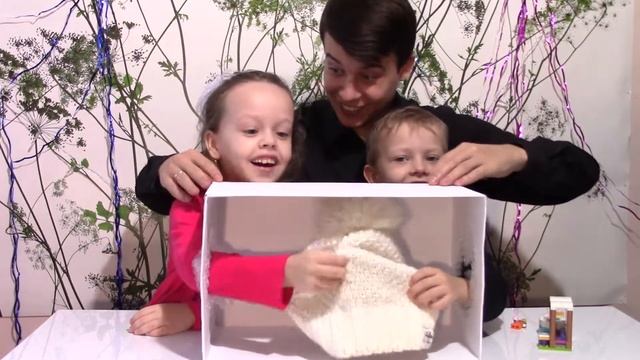 ЧЕЛЛЕНДЖ! Угадай Новогодние Вещи...Что в Коробке?! смотреть онлайн