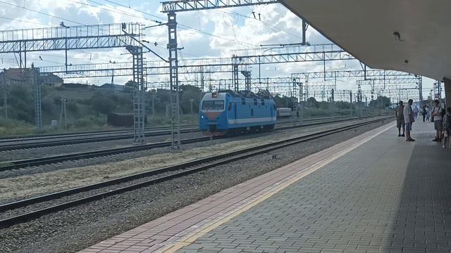 🚂 Электровоз ЭП1М следует через вокзал Анапа 🚂 смотреть онлайн