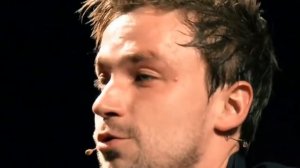 ВЛАДИМИР МАЯКОВСКИЙ - ОБЛАКО В ШТАНАХ (Петров)