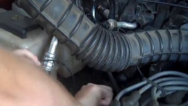 Check A/C vacuum leaks on Ford Ranger (A/C only blows through defrost) смотреть онлайн