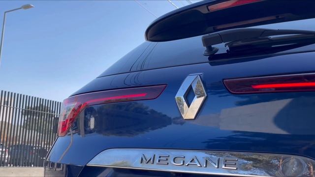 Renault Mégane Sport Tourer 1.5 DCI Bose Edition смотреть онлайн
