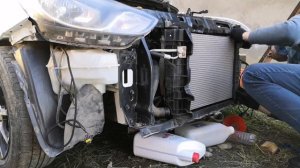 Замена радиатора кондиционера на Hyundai Solaris и KIA RIO