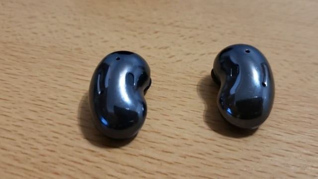 SAMSUNG GALAXY BUDS LIVE UNBOXING | MORTASH смотреть онлайн