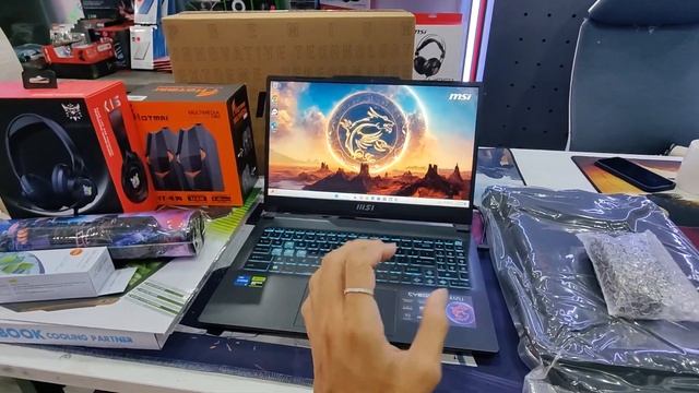 ធ្លាក់ថ្លៃហើយ ថែមជូនច្រើនទៀត MSI CYBORG 15 A12UCX ថ្មីធានា ២ឆ្នាំពី MSI смотреть онлайн