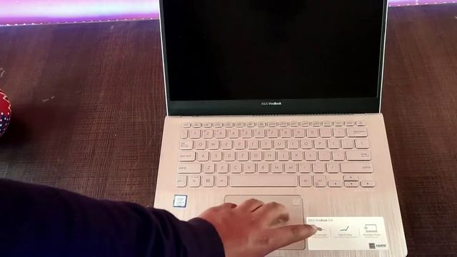 Asus VivoBook S14 | Compact and Thin 14" Laptop with Bezelless display and core i5 смотреть онлайн