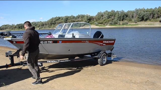 Слипование Tracker V16 WT смотреть онлайн