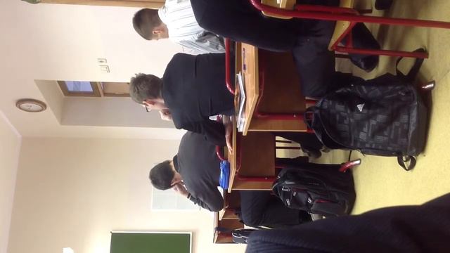 Пицца на обществе,(Мама покушать передала) смотреть онлайн