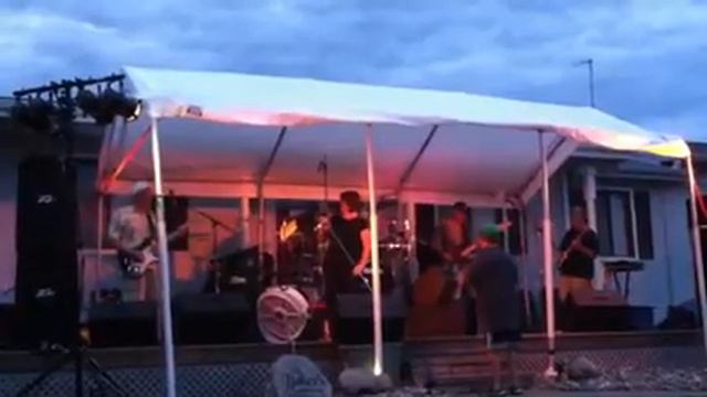 Storm Warning 'The Band' смотреть онлайн