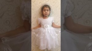 Девочке 5 лет.Четко рассказывает стих!