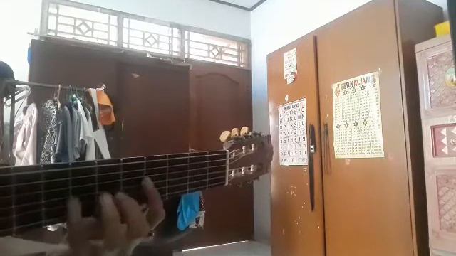 dea lova with YAMAHA G-228 смотреть онлайн