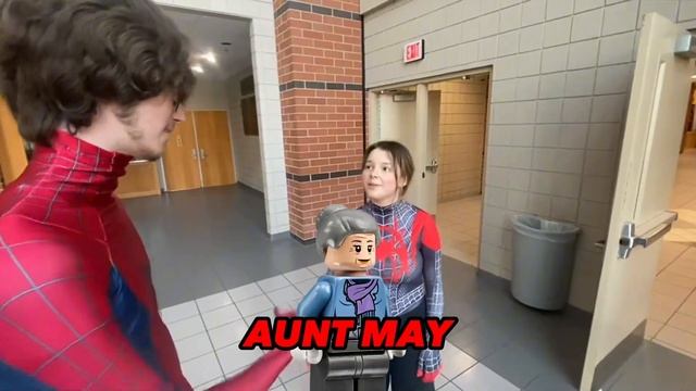 SPIDER-MAN AT HIGH SCHOOL смотреть онлайн