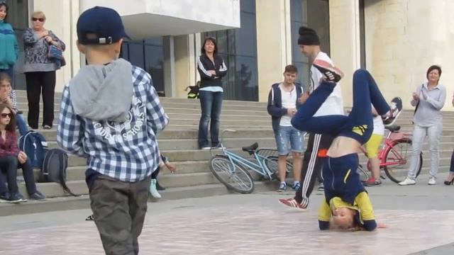 Брейк данс - Батл смотреть онлайн