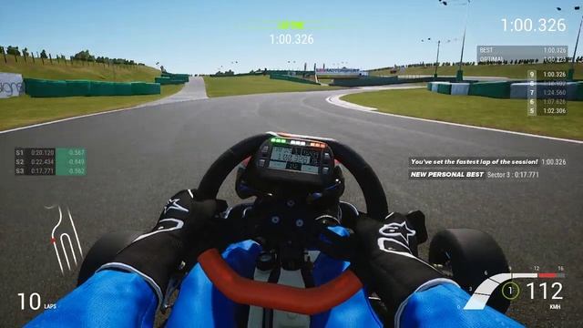 Learning the tracks and getting up to speed in KartKraft смотреть онлайн