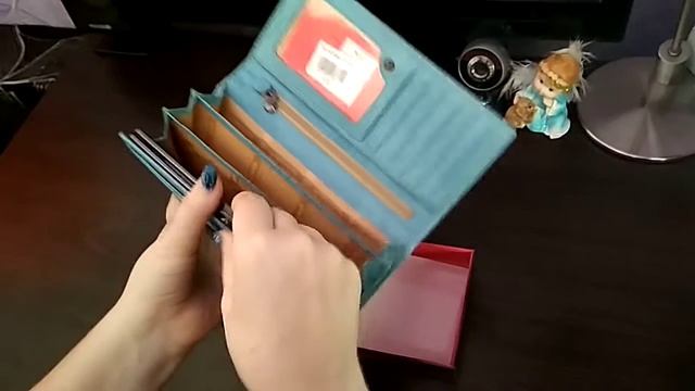 Обзор женского кожаного кошелька WANLIMA W31404680013-blue смотреть онлайн