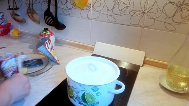 108/Гороховый суп с курицей и копченостями смотреть онлайн
