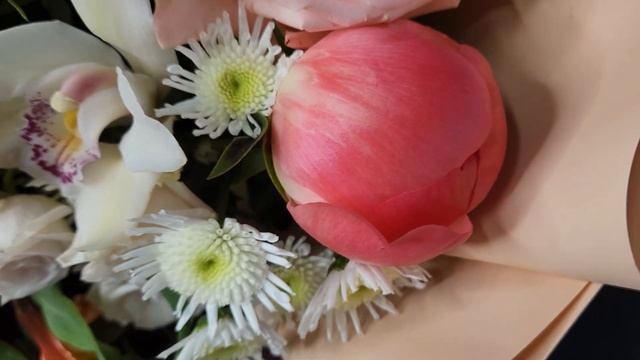 Букет с пионами Florellesi id 1165 смотреть онлайн