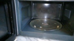 Чистка микроволновки при помощи лимонной кислоты. Не удивлён.