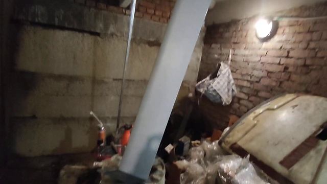 ремонт гаража. штукатурим)) стена почти готова. домик для ракеты. смотреть онлайн