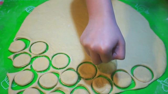 Легендарный рецепт жареного теста: так пекла моя бабушка, теперь пеку я (гора еды за копейки) смотреть онлайн