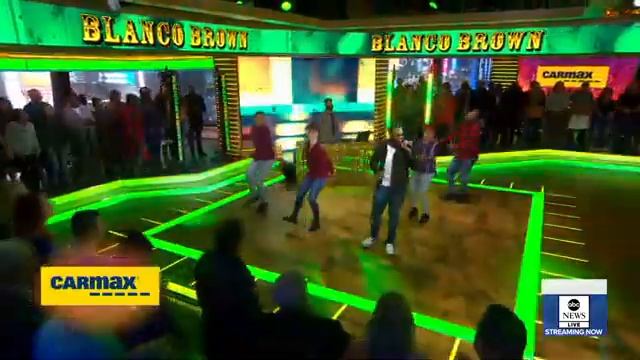 Blanco Brown - Funky Tonk & Git Up (Live On GMA) смотреть онлайн