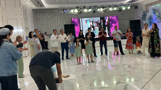 Поздравления сестрёнок для брата смотреть онлайн