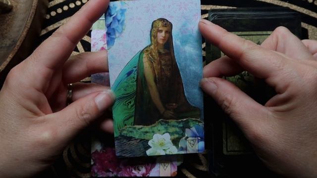 Noisy Museum Tarot Walkthrough and Deck Pairings // By La Greenwitch смотреть онлайн