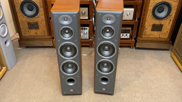 Loa jbl E80 quá hay đẹp giá tốt nhất thị trường 10tr5 mời các bác lh 0868686936 смотреть онлайн