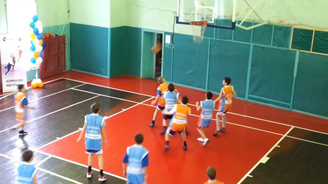 Звезды баскетбола в Адмиралтейской школе 2 смотреть онлайн