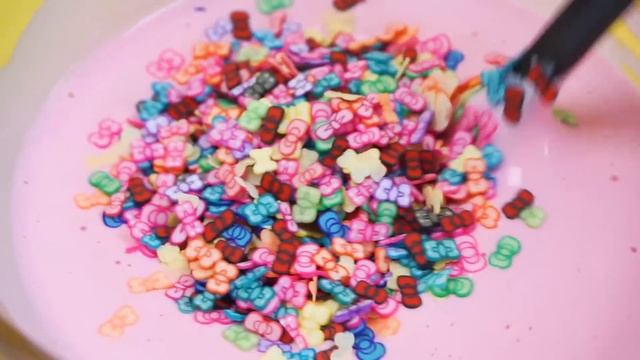 #ЛИЗУН ЧЕЛЛЕНДЖ c КУКЛАМИ ЛОЛ Сюрприз МЕНЯЕМСЯ ИЛИ НЕТ! GLUE SLIME SWITCH UP CHALLENGE смотреть онлайн