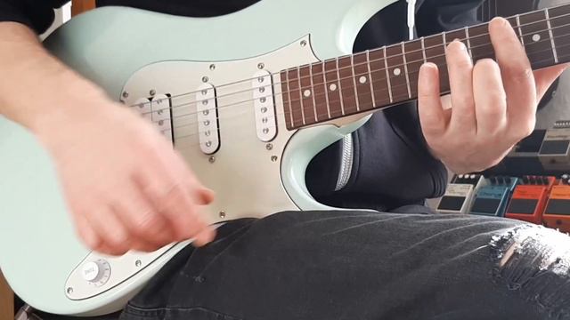 Ibanez AZES40.How Does It Sound?