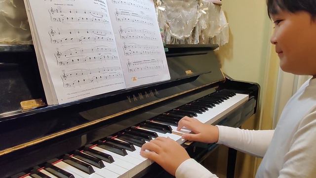 Faber Piano Adventure Lesson Book 3B - Tum-Balalaika (P8,9) смотреть онлайн