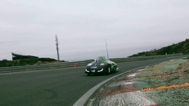 Регуляторы расхода газа Bronkhorst для оптимизации работы топливных элементов гоночного авто EN смотреть онлайн