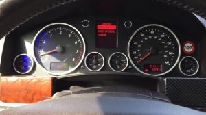 Как отключить функцию запирания дверей при старте Volkswagen Touareg 2005 3.2L V6