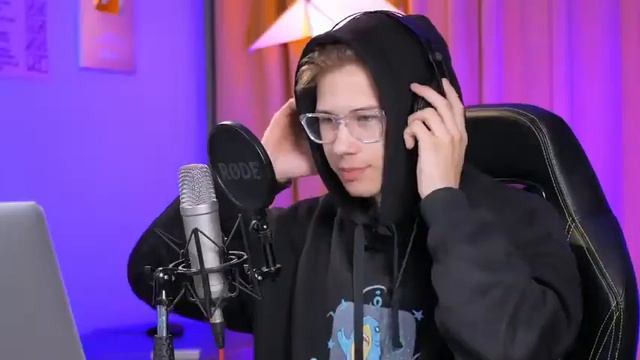 МЫ БУДЕМ КУШАТЬ КЕКС 10 ЧАСОВ | 10 hours смотреть онлайн