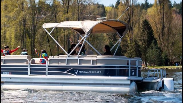 All Electric Pontoon: Sun Tracker 20 DLX Party Barge смотреть онлайн