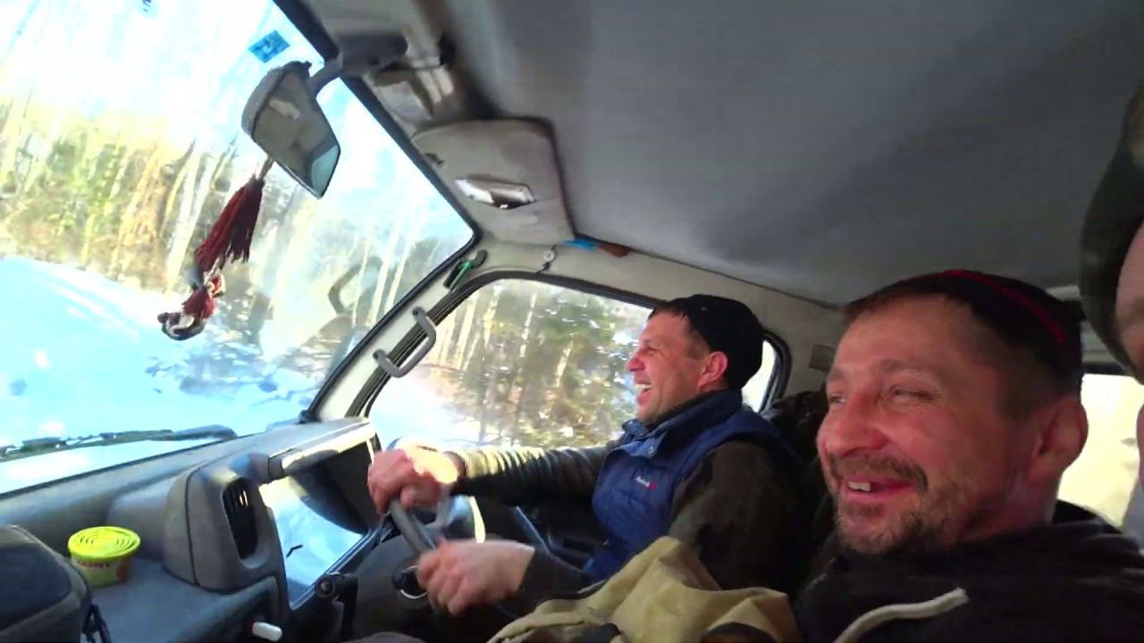 ПОЕХАЛИ НА ИЗБУ К ВОЛОДЕ, И РЕМОНТИРОВАТЬ ГАЗ 66. смотреть онлайн