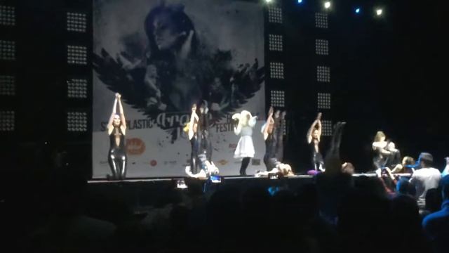 Танцы стип пластика смотреть онлайн