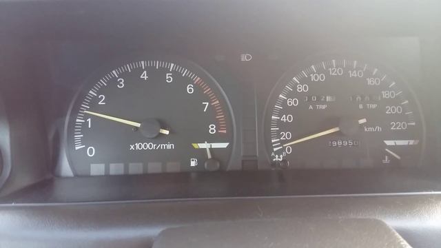 Mitsubishi Galant 89. На холодную неправильно работают холостые.