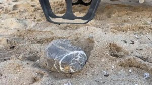 Детские безопасные петарды Чесночок обзор. Тестируем на Пляже. Ivan KID. Хлопушки Обзор