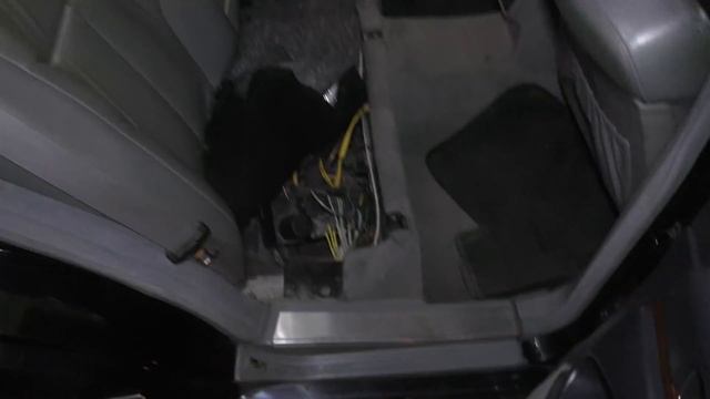 Ремонт 140вой Mercedes КАБАН ! Рубль сорок ! сложная машина ... смотреть онлайн