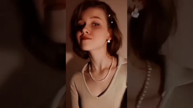 ПОХОЖА НА БЕЛЛУ ИЗ 