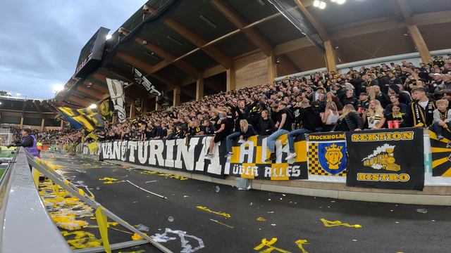 AIK-klacken på Studenternas (Sirius - AIK 0-1) смотреть онлайн