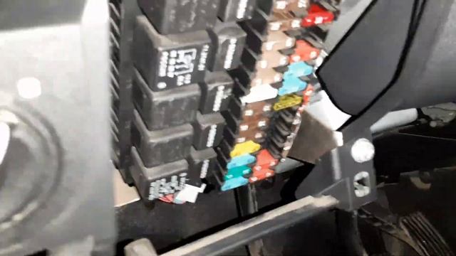 Гранта не заводится. смотреть онлайн