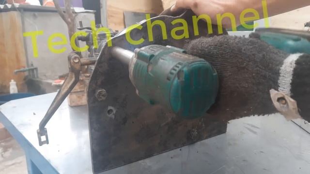 Build 4x4 project part 10: Connecting engine and gearbox смотреть онлайн
