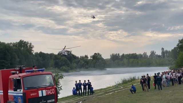 Показательные полеты Авиации МЧС Беларуси , День Города Брест смотреть онлайн