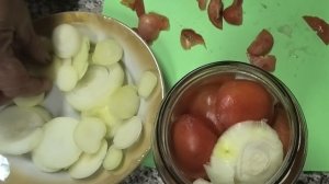 Помидоры с луком и маслом  На зиму без стерилизации