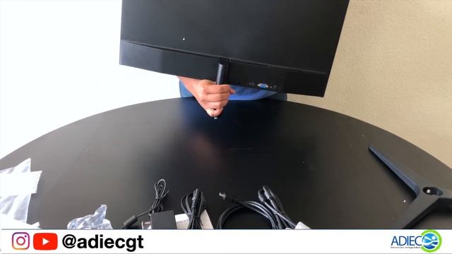 Unboxing Monitor AOC